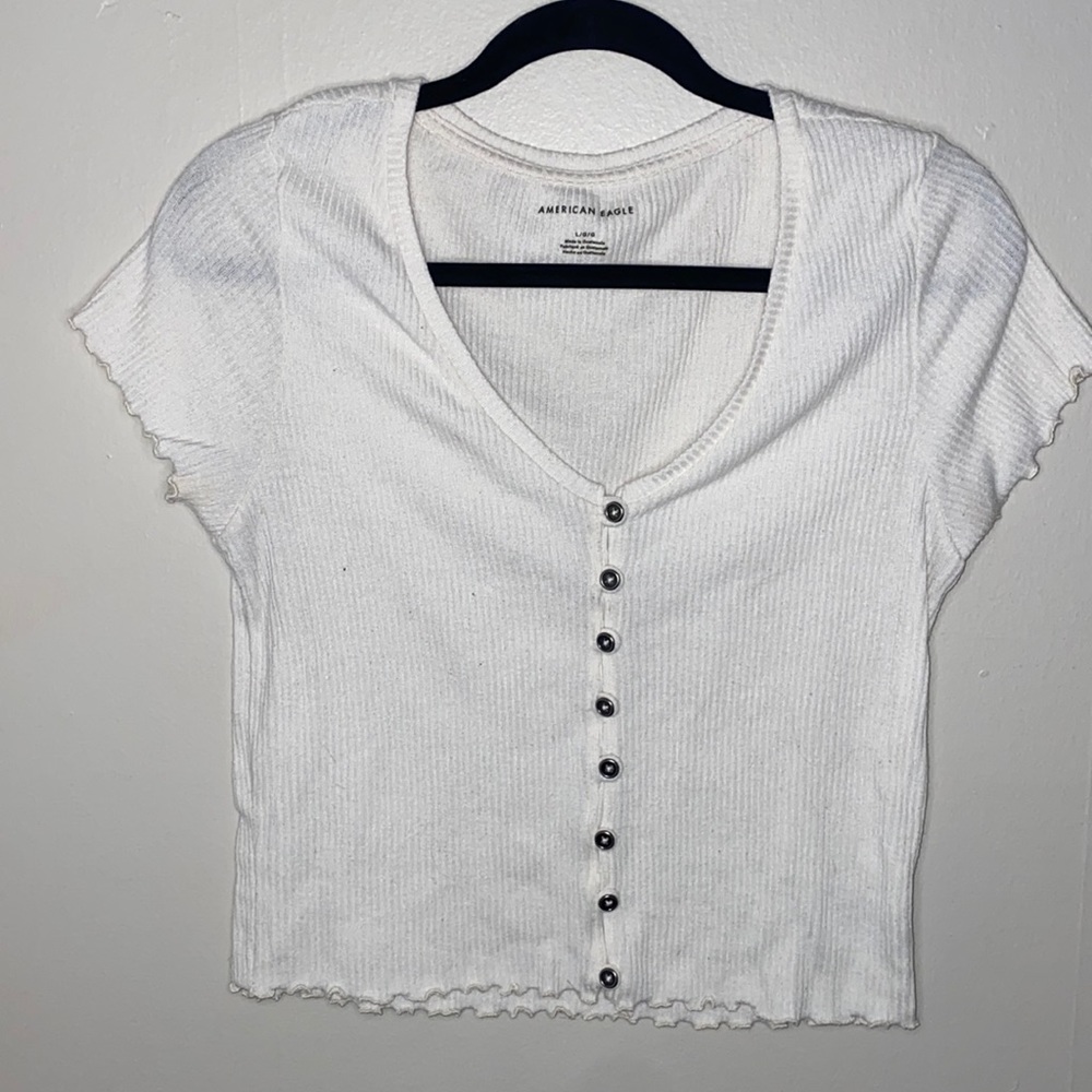 🎈American Eagle white ruffled top! - Picture 2 of 6